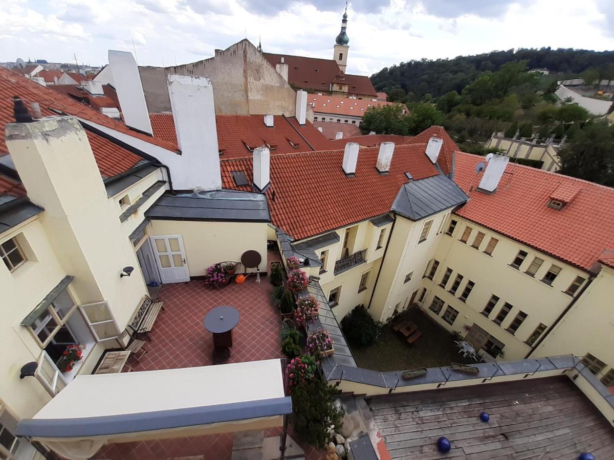 Historical Place Under Castle Apartamento