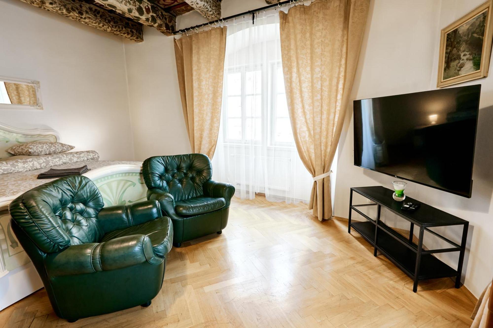 Historical Place Under Castle Apartamento *